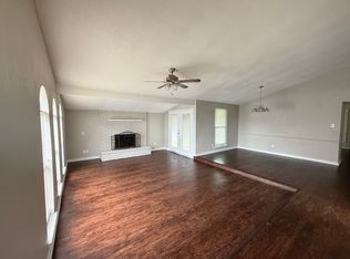 1113 Linfield Dr, Mesquite, TX 75150