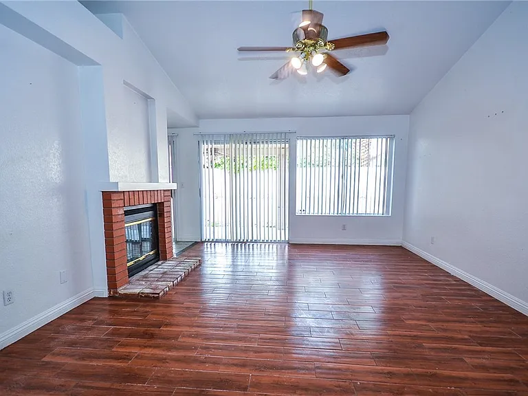 6762 Shelter Ln — Photo 4