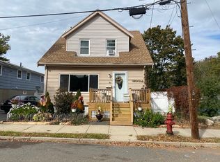 90 Clark St, Lynn, MA 01902