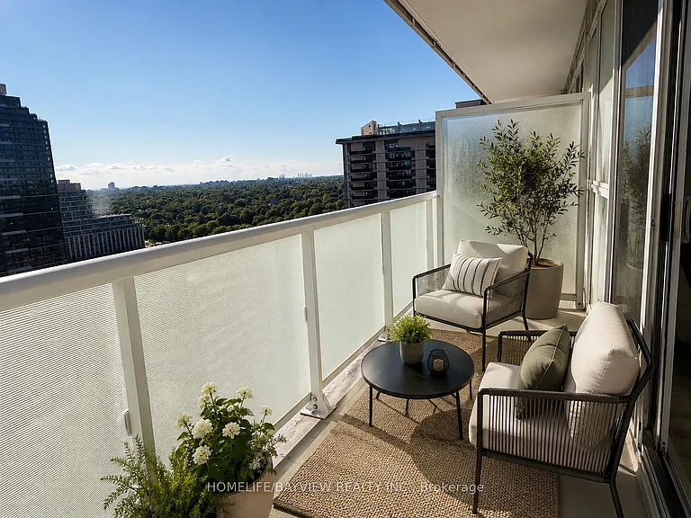 101 Erskine Ave #2011 — Photo 9