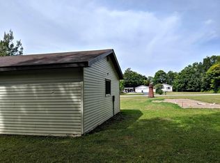 727 Woods Rd, St. Ignace, MI 49781