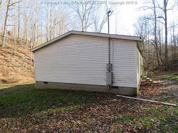 5th image of 63 Chapel Dr