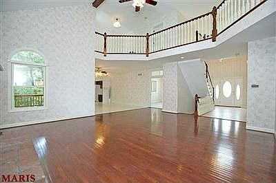 4th image of 6208 Bluff Forest Dr