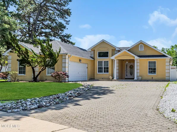 30 Quail Run, Brick, NJ 08723