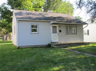 108 Macarthur Blvd, Pana, IL 62557