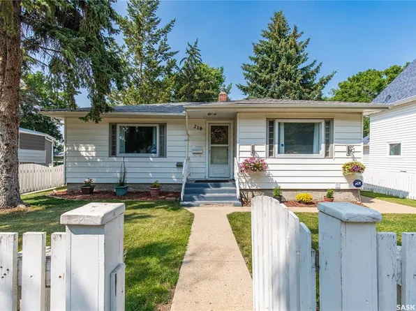 218 Coteau STREET W, Moose Jaw, SK S6H 5C7