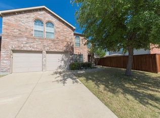 1022 Grimes Dr, Forney, TX 75126