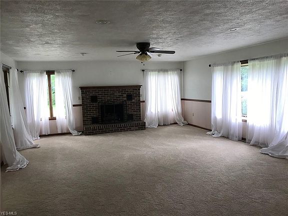 5th image of 535 Joann Dr