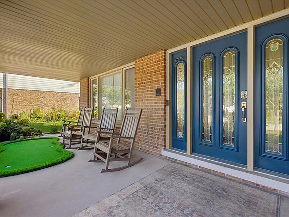 2nd image of 6645 Sheffield Ln