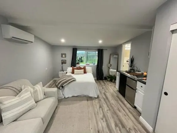 (undisclosed Address), Santa Rosa, CA 95403