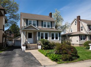 30 Lispenard Ave, New Rochelle, NY 10801