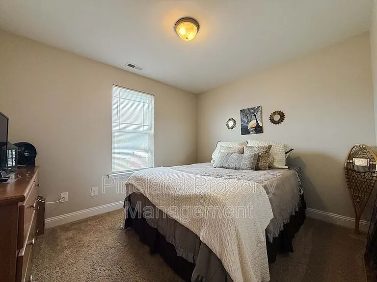 3935 Standardbred Dr — Photo 14