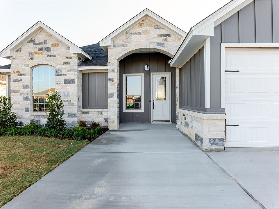 1st image of 9211 Parkview Cir