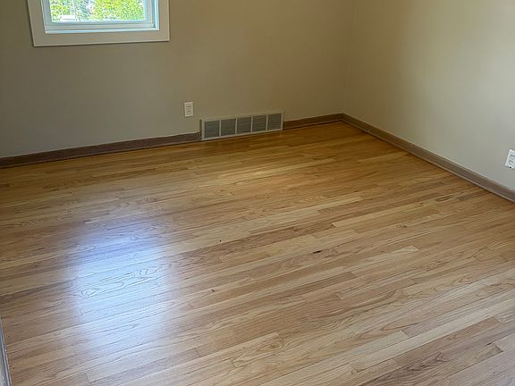 5th image of 3115 S 107th Ave APT 3
