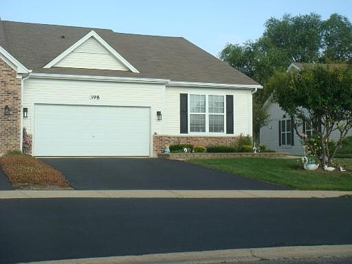 1st image of 398 Woodhill Dr
