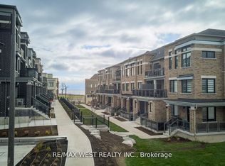 31 D Lookout Dr #A, Clarington, ON L1C7G1