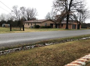 2221 Reeves Rd, Hackett, AR 72937