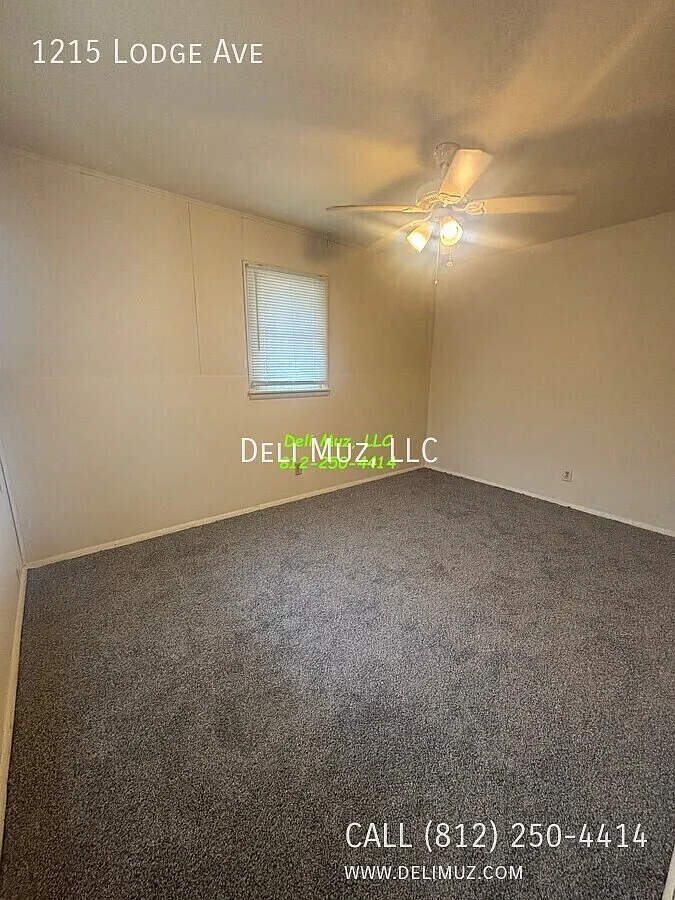 1215 Lodge Ave — Photo 3