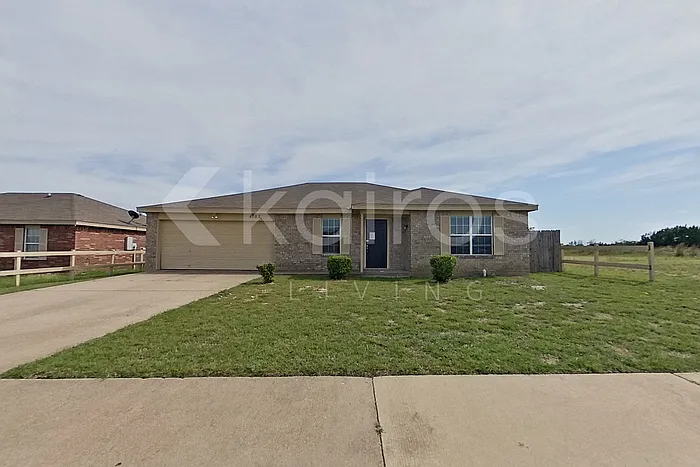 4702 Janelle Dr — Photo 1