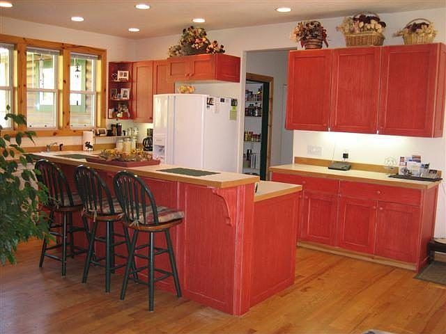 2nd image of 425 N Lupine Pl