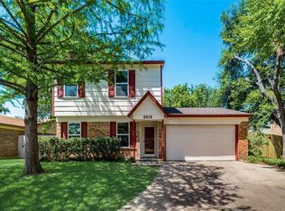 5918 Cameron Dr, Arlington, TX 76017