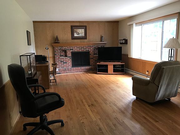 3rd image of 12846 S Westgate Dr