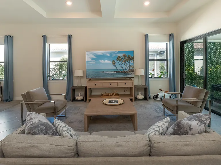 7254 Wilton Dr — Photo 8