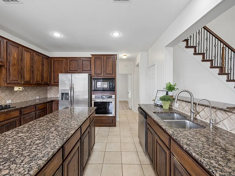 1608 Wagon Wheel Dr — Photo 5