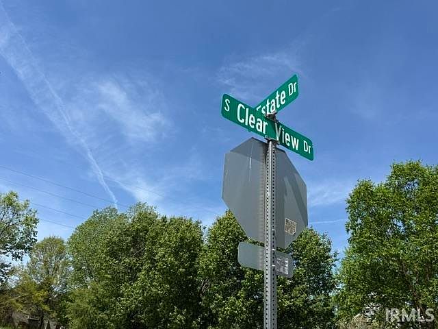 2nd image of 1001 W Estate Dr #123