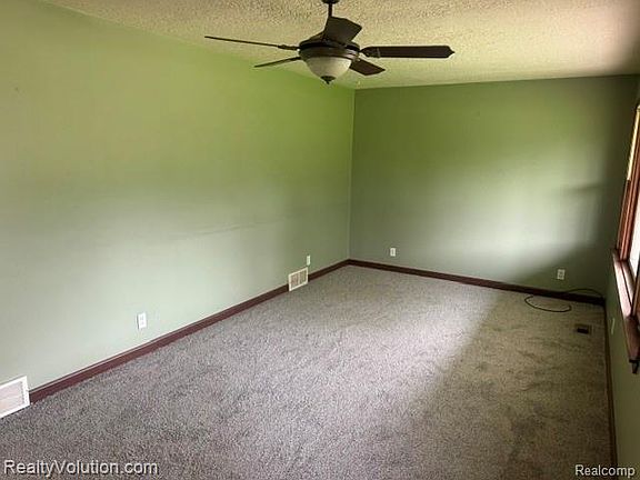 3rd image of 4375 Fish Lake Rd