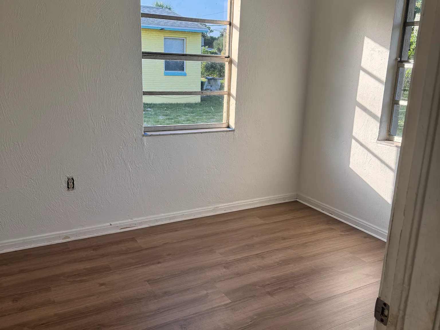 2 bed, 675 sqft, $1,400 — Photo 2