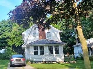 307 N Jackson St, Clinton, MI 49236