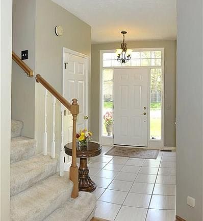 2nd image of 606 S 159th Ave