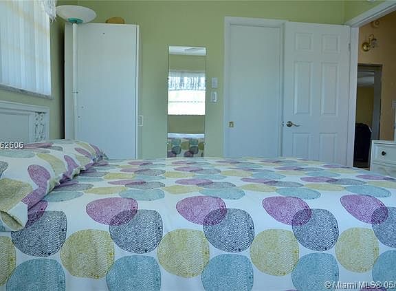 2nd image of 1355 NE 167th St APT 301