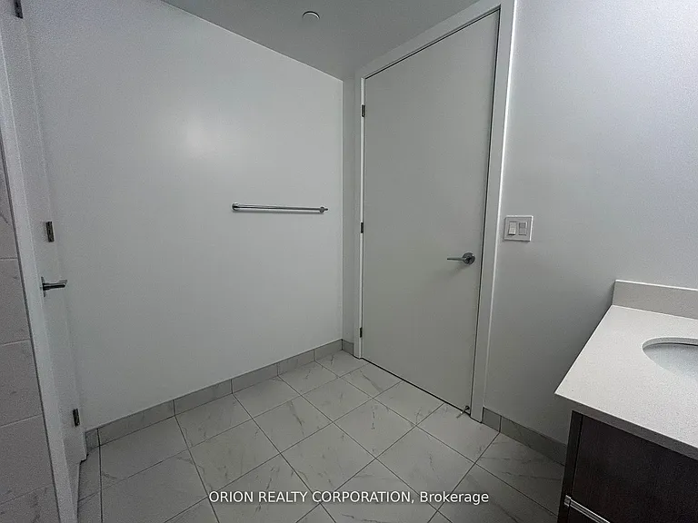 556 Marlee Ave #527 — Photo 16