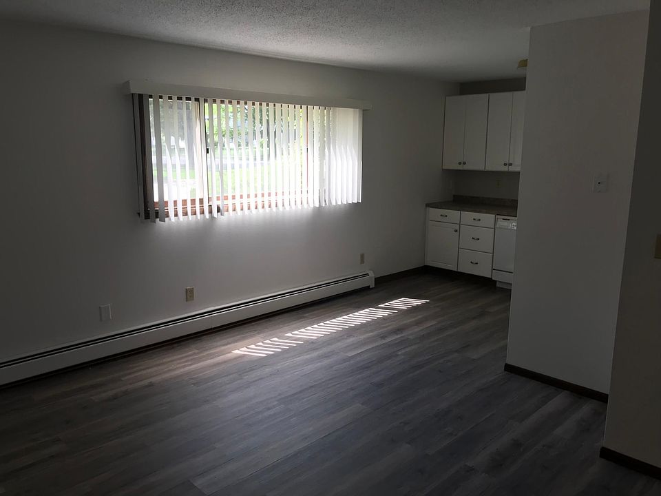2nd image of 3423 2nd St N