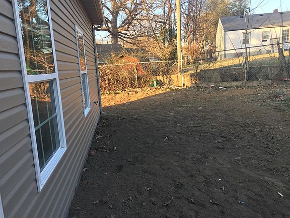 5th image of 1300 Saturn Dr