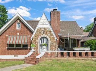 910 Kensington Pl, Memphis, TN 38107