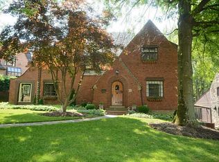 61 Woodhaven Dr, Pittsburgh, PA 15228