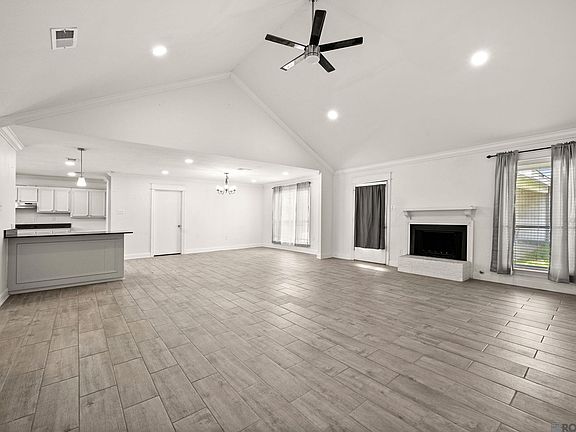 5th image of 9715 Hardwood Dr