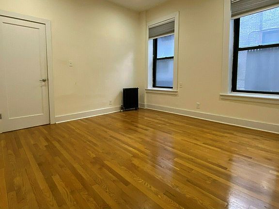 5th image of 901 Washington Ave #Ad