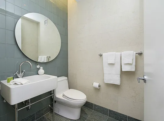 Rented by Keller Williams NYC | media 25