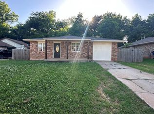 324 Redstone Ct, Noble, OK 73068