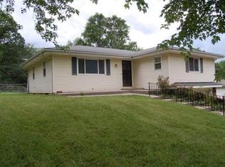 1412 S 15th St, Leavenworth, KS 66048