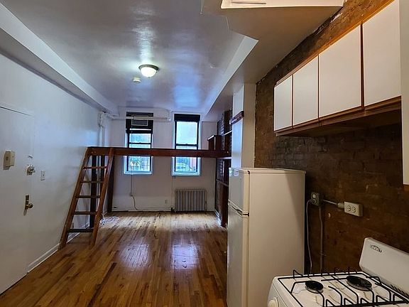 3rd image of 510 E 5th St APT 1S