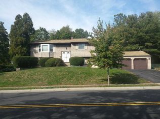 8 University Rd, East Brunswick, NJ 08816