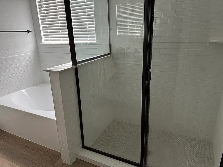 1633 Glacier Dr — Photo 3
