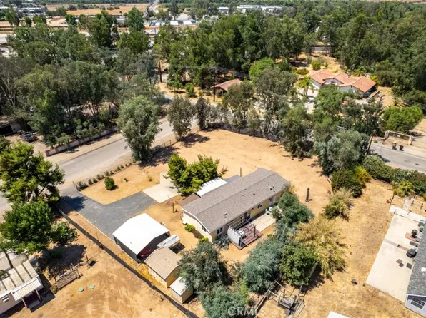 18254 Gaffey Ln, Lake Elsinore, CA 92532