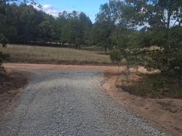 9996 Herron Rd, Ash Flat, AR 72513