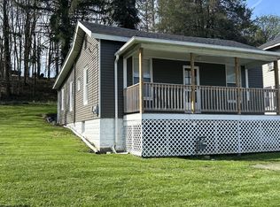 122 E Main St, Kingwood, WV